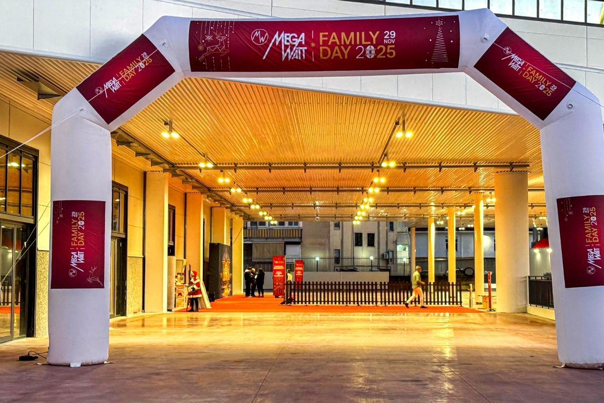 Family Day Megawatt organizzato da Work in Progress tra circo, luci e installazioni scenografiche