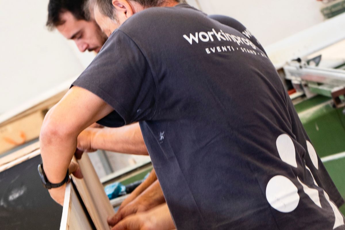 Una nuova vita per strutture e allestimenti Riutilizzo e trasformazione di strutture e allestimenti Work in Progress
